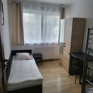Rooms4rest Popularna - Private For Tourists - Atr Consulting Sp, Z O,o, Nocleg ze śniadaniem Warszawa